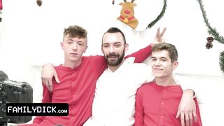 Hunk Stepdad Wants Cute Christmas Card With His Two Stepsons - 4 image