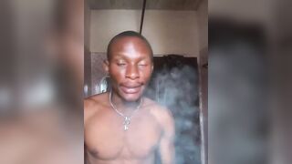 Wet hot body Nigerian soap shower pee video - 4 image