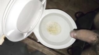 Huge penis pissing in the toilet, includes rewind. Incredible provocative piss coming out of a giant thick cock - 5 image