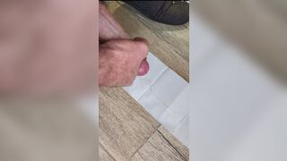 Fast cum video jerking off the top - 1 image