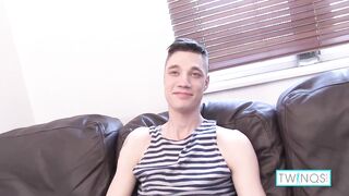 Watch The Handsome Phoenix Perform A Solo Session On The Couch! - 4 image
