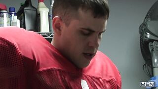 MEN - Football Captain Darin Silvers Got A Hard On For Janitor Colby Jansen's Sweet Ass - 5 image