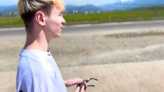 Nick Lewis Convinced a Handsome Straight Guy to Give Him a Bliwjob for Funds on a Beach - 6 image