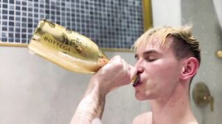 Rich Twink Slicked Themselves in the Bathroom of an Expensive Hotel and Fucked in the Ass Hole - 2 image