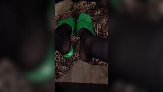 Let me know if my rainbow toes getting some hot pee turns you on - 15 image