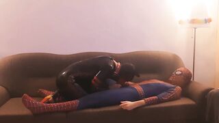 Spiderman fucks Pup Pepper dressed in rubber latex (mouthfuck) - 4 image