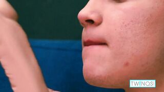 Pretty Twink Ethan O Pleases His Ass & Cock At Same Time! - 15 image