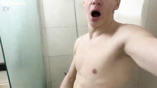 Cumming my sperm on the glass - 13 image