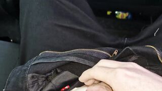 I Was Kicked Out by a Taxi Driver, Shock! I Jerked off the Taxi Driver in the Back of the Car While He Was Driving Me to Work - 2 image