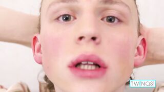 Skinny Twink Tristan Vincent Milks Himself So Well While! - 4 image