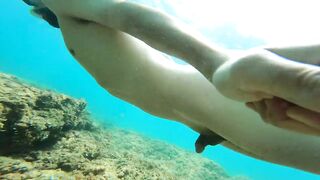 How I scream! Cumming with my selfie stick while snorkeling made me moan screaming like never before - 3 image