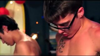 Five twink bareback orgy ends with bukkake - 1 image