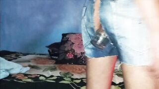 I fuck my prolapse with a huge cucumber - 5 image