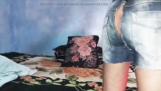 I fuck my prolapse with a huge cucumber - 9 image