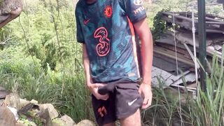 mesture in the bathroom in secret of my family - 6 image