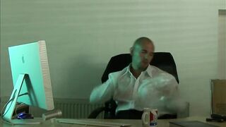 Vin Costes, solo masturbation in the office, to relax after - 3 image