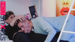 STAXUS :: I discover my friend masturbating and I can't help but help him, it makes me horny as hell. - 6 image