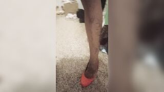 always making peeing look so hot - 1 image