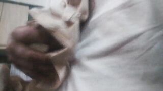 Room Ki Me Bhabhi Hai Jawan