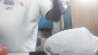 Room Ki Me Bhabhi Hai Jawan