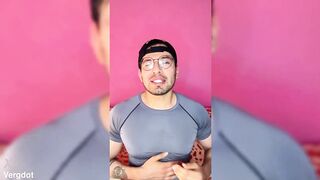 Shameful macho comes home from the gym excited to see a twink's ass and masturbates his 19cm