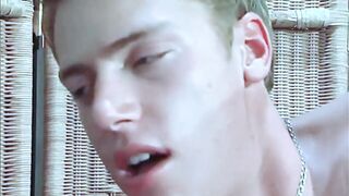 Czech Couple in Hard Fingerplay Abd Spermy Fuck on the Casting Sofa