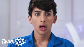 TWINKPOP - Joey Mills The Last Twink On Earth, Downloads A Sex Program On Foxy Alex To Stimulate His Hole