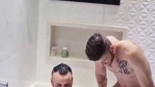 Foam Bath with Carmona - 1 image