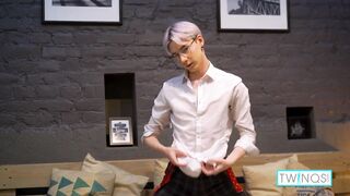 Slim Alternative Twink Karol Gajda Rubs And Milks His Dick! - 6 image