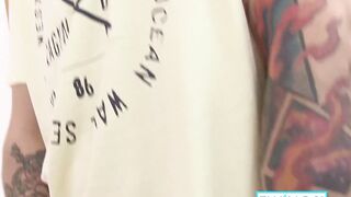 Xander & Noah Stroke Their Cocks Before Anal Sex! - 3 image