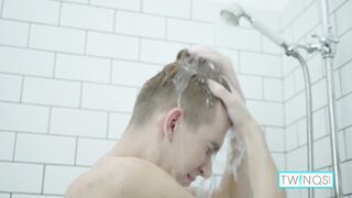 He Got A Nice Prick! Blonde William Milks Himself! - 11 image