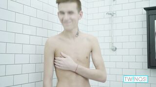 He Got A Nice Prick! Blonde William Milks Himself! - 5 image