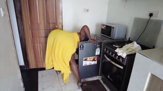 Horny Housegirl Tempted Her Boss to Fuck the Big Ass Inside Her Dress (Full Video in XVIDEOS RED)