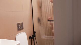 Stepdad pounds skinny young chick in shower like a pro
