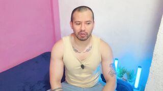 Married bricklayer pounds young twink's tight ass in internet cafe with his massive meat stick - 5 image