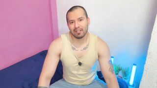 Married bricklayer pounds young twink's tight ass in internet cafe with his massive meat stick - 6 image