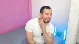 Mexican stud with a well-endowed body penetrates inexperienced Nicaraguan boy in steamy anal sex - 12 image