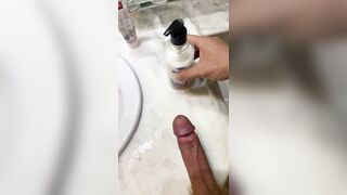 Young guy jerk off in front of the mirror - 14 image