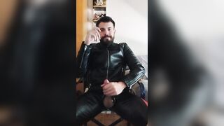 Smoking leather men masturbate - 2 image