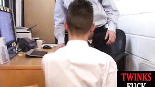 Office twink nailed for cumshot after bj and licking ass - 4 image