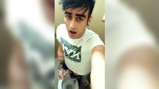 College toilet jerking is like EDGING cause someone could caught me - 4 image