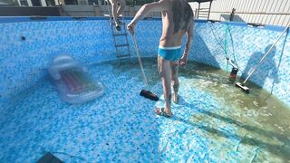 #395 Boss fucks guy at the bottom of the pool while neighbors watch them - 3 image